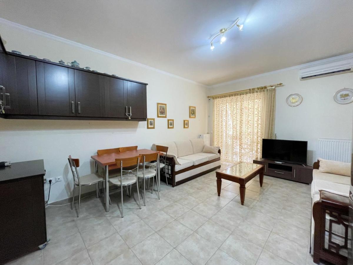Zeta'S Apartment In Nafplio Bagian luar foto